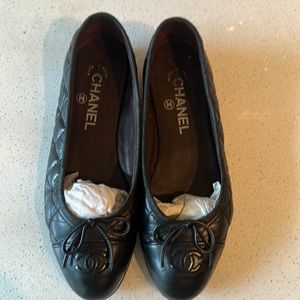 Chanel aged calfskin quilted CC cap toe ballerina